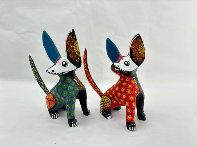 PERRO CHIHUAHUA SENTADO MD ESQUELETO-LDV