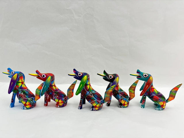 PERRO OREJON LENGUA-LDV